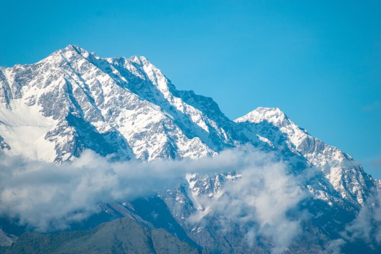 GLOF: o fenômeno que matou centenas de pessoas no Nepal